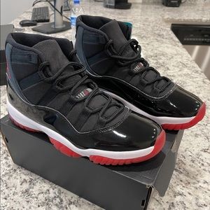 Jordan retro 11 bred
